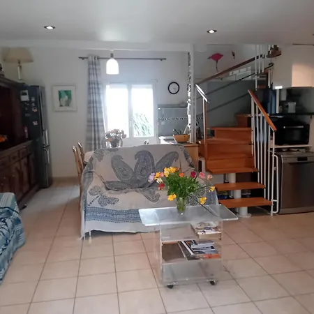 Holiday home Villa Sur La Presqu'Ile De Giens